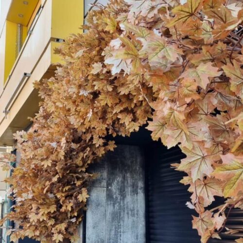 צמחייה מלאכותית לעסק