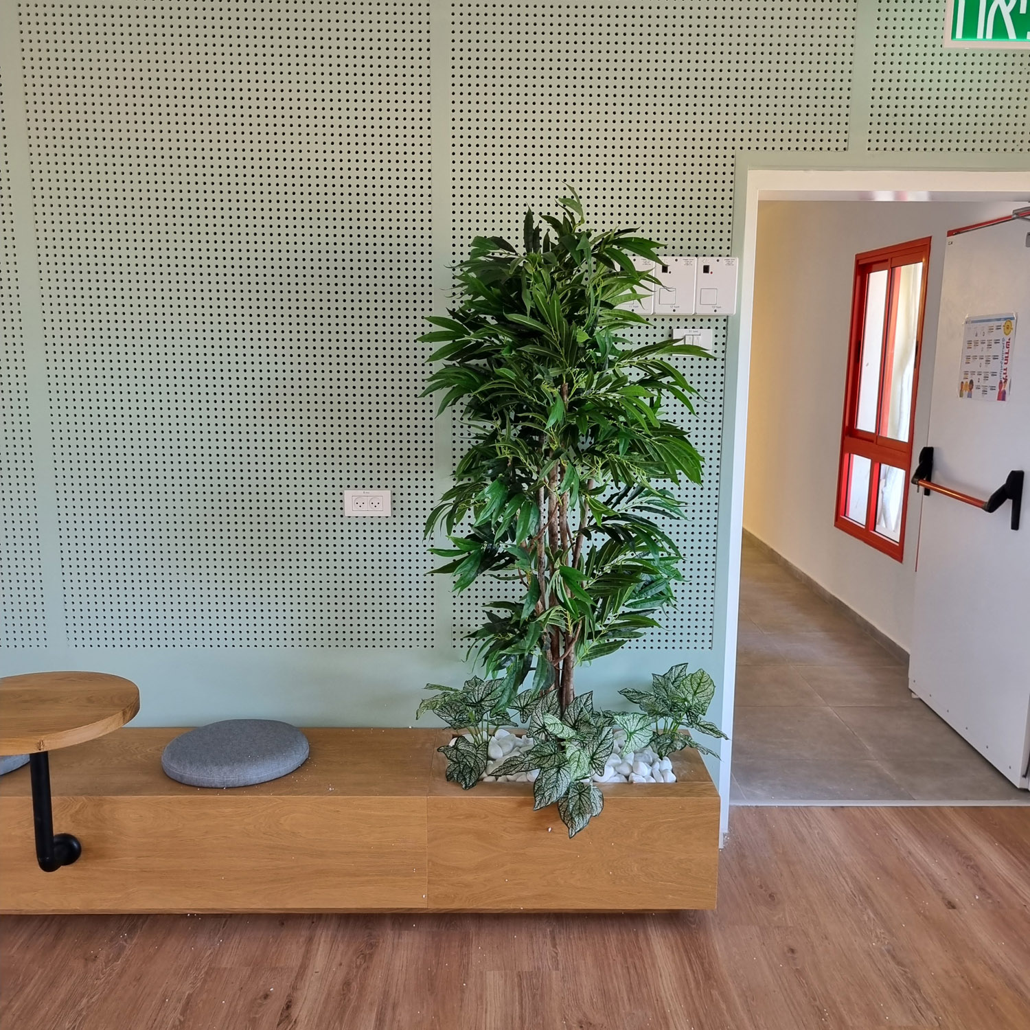 צמחים מלאכותיים למשרד